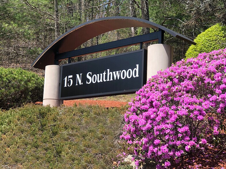 More Photos Of 15 N Southwood Dr, Nashua Office For Sale