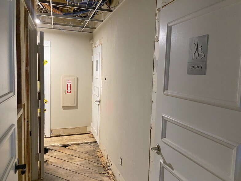 More Photos Of 15 S Gordons Aly, Atlantic City Apartments For Sale