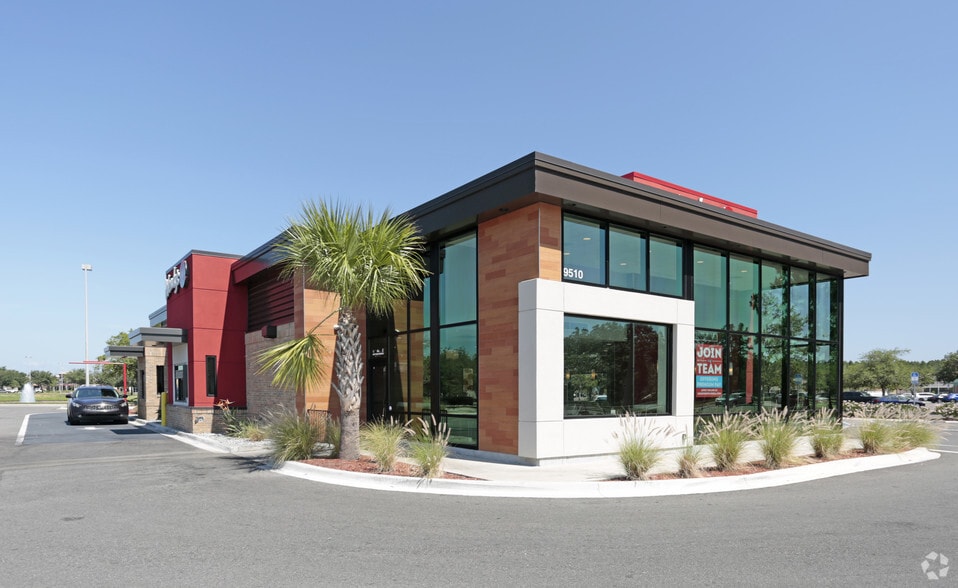 More Photos Of 9510 Applecross Rd, Jacksonville Fast Food For Lease