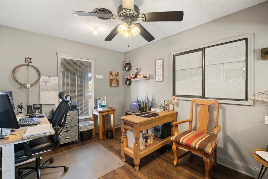 More Photos Of 4400 E Hwy 377, Granbury Office For Sale