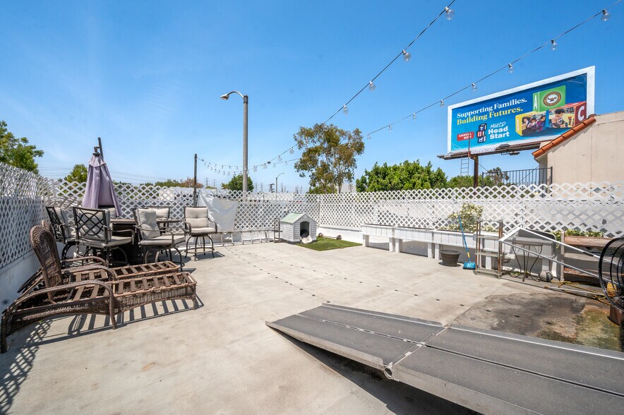 More Photos Of 2517 W Beverly Blvd, Montebello Storefront Retail Residential For Sale