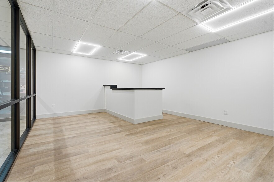 More Photos Of 1130 Hooper Ave, Toms River Office For Lease