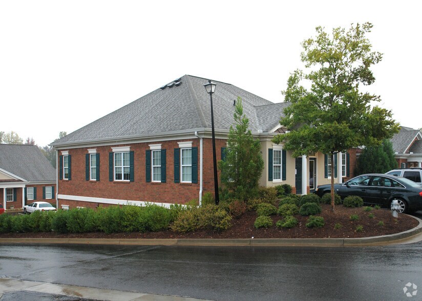 More Photos Of 5755 North Point Pky, Alpharetta Office For Sale