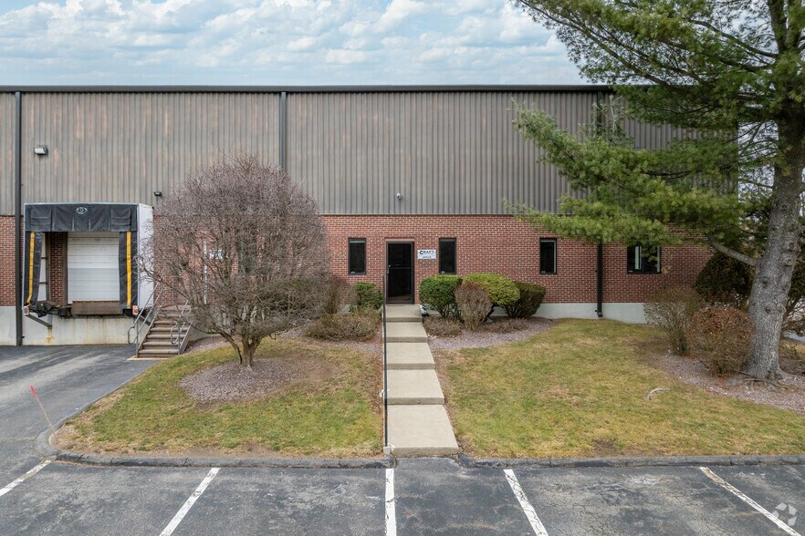 More Photos Of 378 Page St, Stoughton Light Distribution For Lease