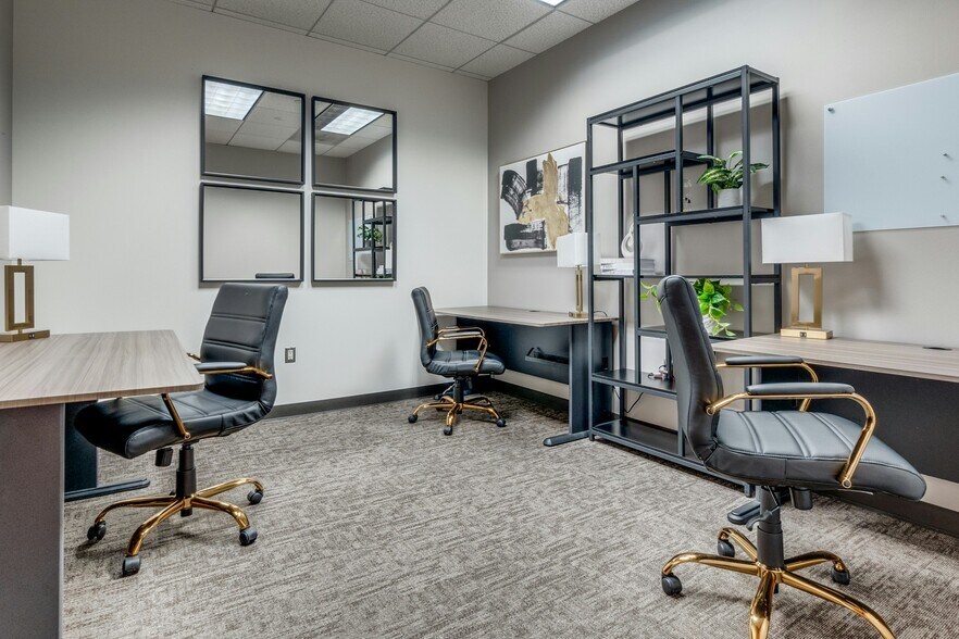 More Photos Of 13155 Noel Rd, Dallas Coworking Space