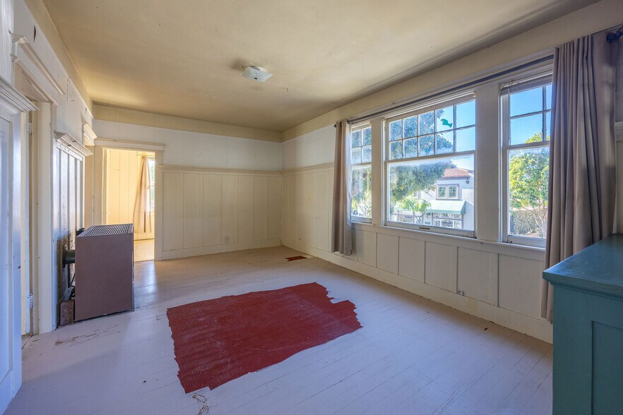 More Photos Of 535-539 Main St, Half Moon Bay Storefront Retail Residential For Sale