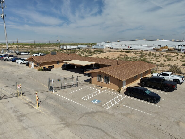 More Photos Of 12556 Weaver Rd, El Paso Light Distribution For Sale