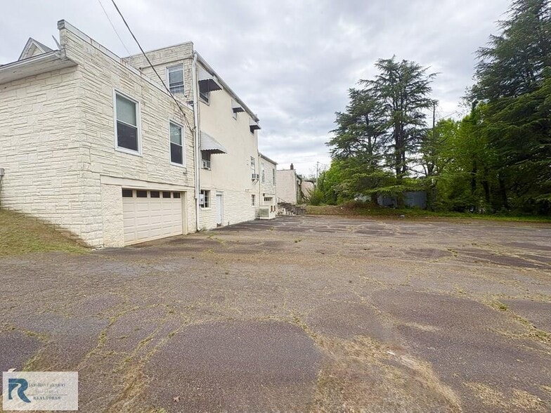 More Photos Of 2025 N Main St, Danville Religious Facility For Sale