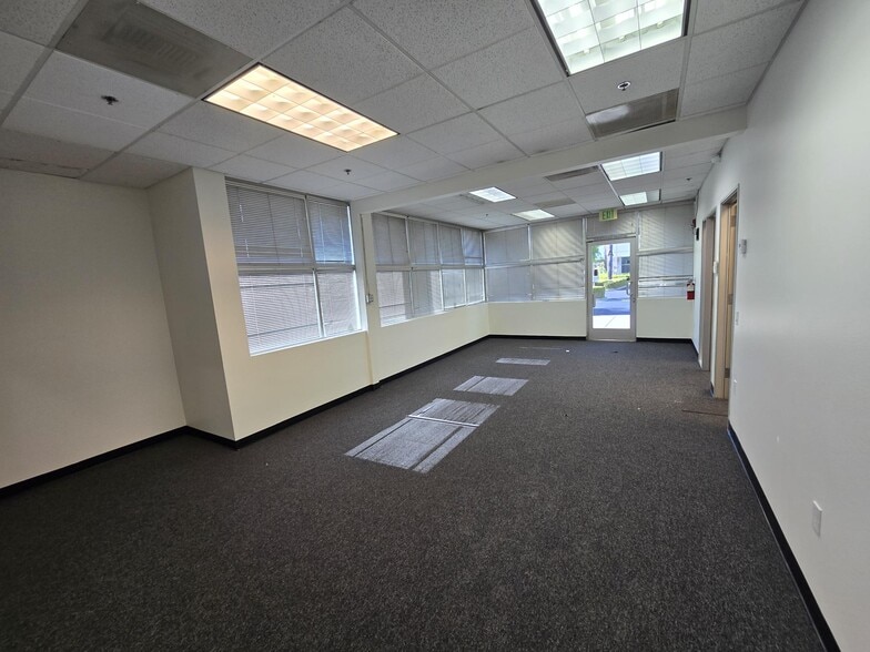 More Photos Of 1495 S Campus Ave, Ontario Warehouse For Lease