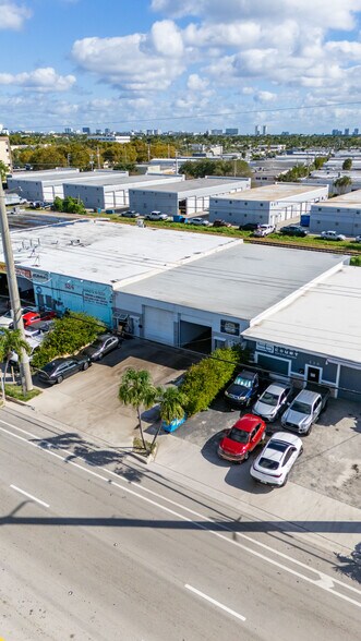 More Photos Of 526-528 S Dixie Hwy E, Pompano Beach Service For Sale