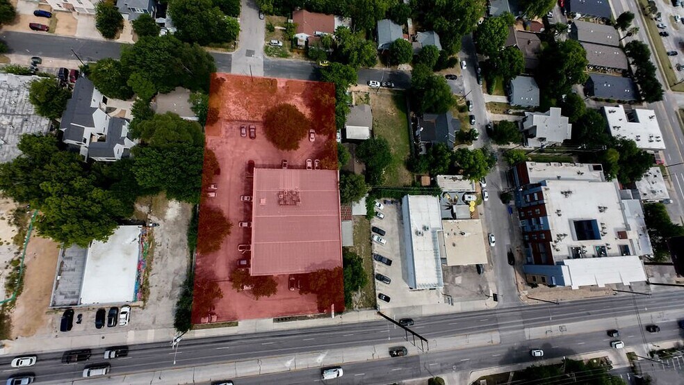 More Photos Of 5225 N Lamar Blvd, Austin Office For Sale