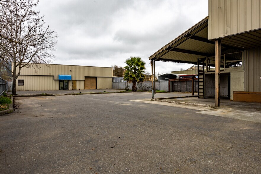 More Photos Of 3218-3220 Santa Rosa Ave, Santa Rosa Service For Lease