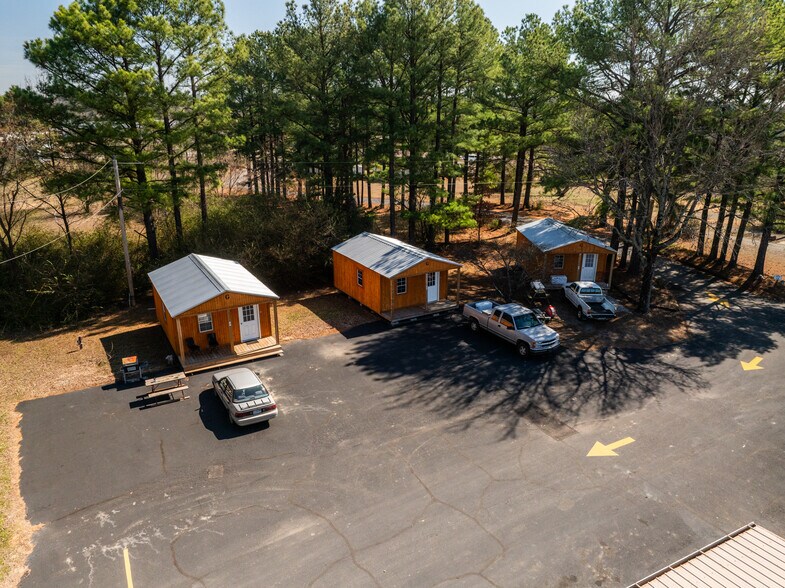 More Photos Of 3539 N Hwy 71, Alma Trailer Camper Park For Sale