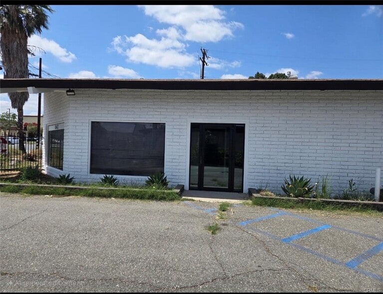 More Photos Of 4943 La Sierra Ave, Riverside Freestanding For Lease