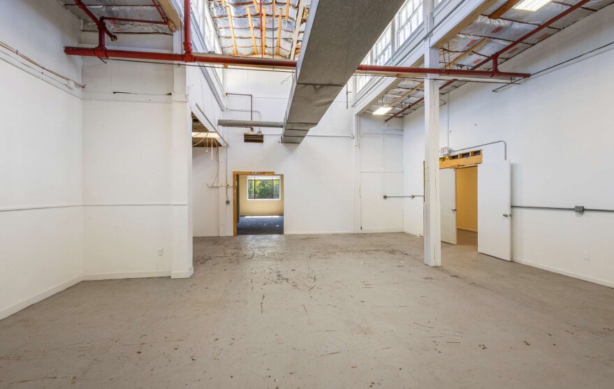 More Photos Of 17 Hayward St, Ipswich Manufacturing For Lease
