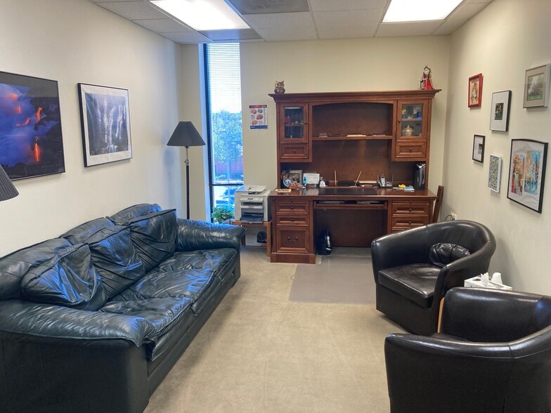 More Photos Of 6120 Brandon Ave, Springfield Medical For Sale