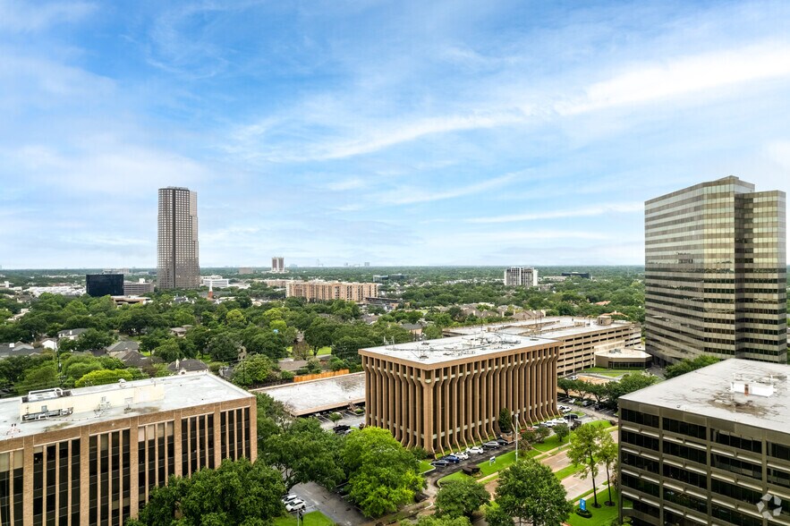 More Photos Of 1770 St James Pl, Houston Office For Lease