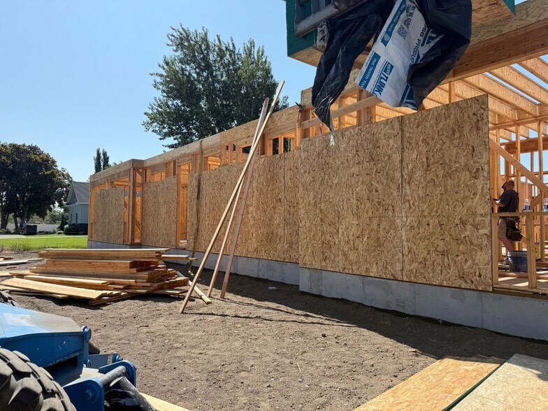 More Photos Of 865 3000 N, Rexburg Office For Lease