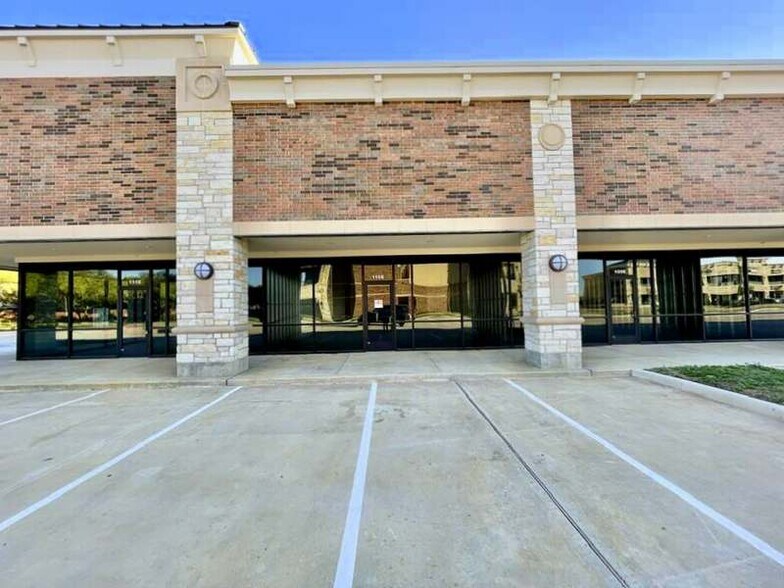 More Photos Of 4899 Highway 6, Missouri City Storefront Retail Office For Sale