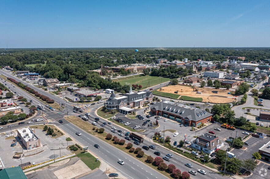 More Photos Of 101 Charles St, La Plata Medical For Lease