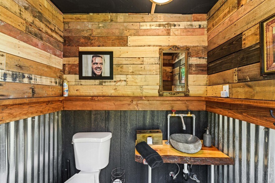 More Photos Of 24828 State Highway 38, Elkton Trailer Camper Park For Sale