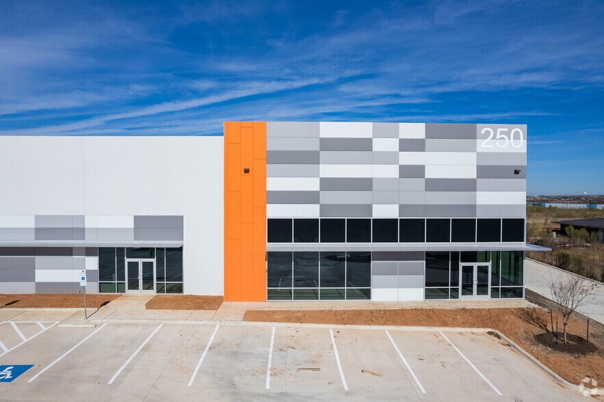 More Photos Of 250 Gateway, Kyle Warehouse For Sale