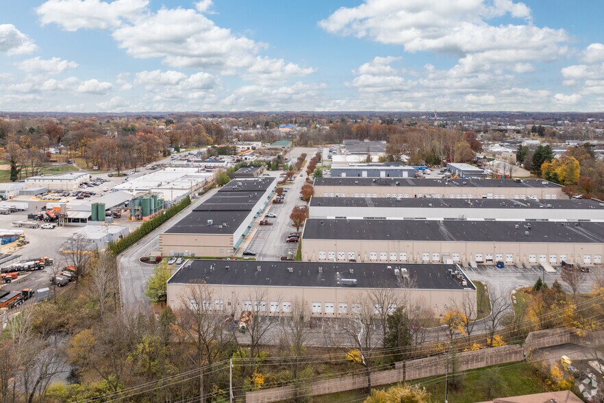 More Photos Of 833 Lincoln Ave, West Chester Light Distribution For Lease