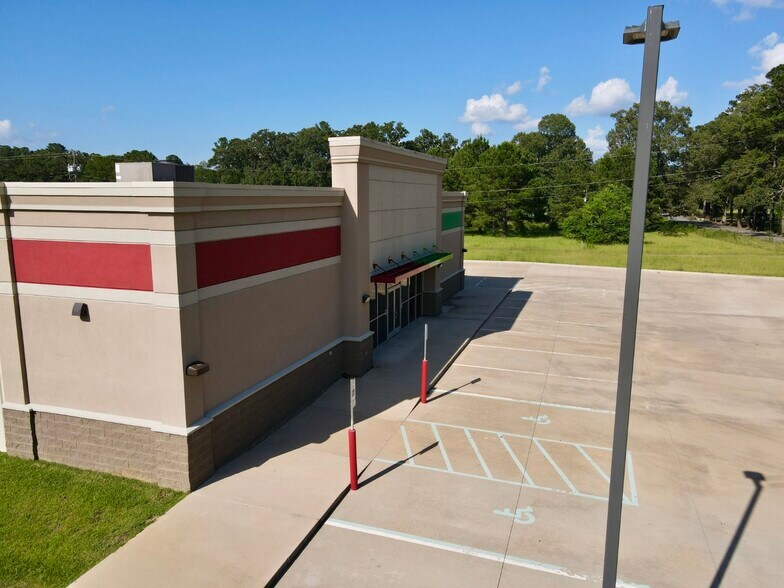 More Photos Of 1045 Highway 107, Center Point Freestanding For Sale