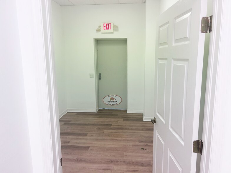 More Photos Of 660 Charlotte St, Punta Gorda Office For Lease