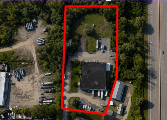 More Photos Of 210 W Terminal Rd, Liverpool Distribution For Lease