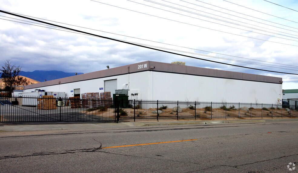 Primary Photo Of 161 W Lincoln St, Banning Warehouse For Lease