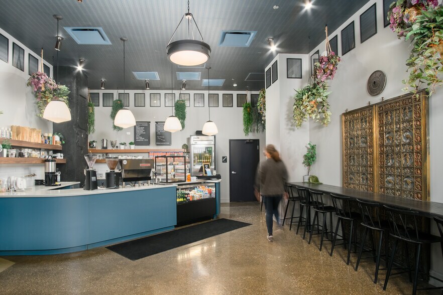 More Photos Of 30 E Adams St, Chicago Apartments For Lease