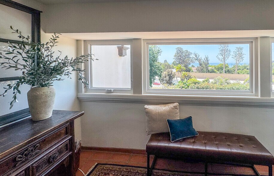 More Photos Of 1165 Coast Village Rd, Montecito Office For Lease