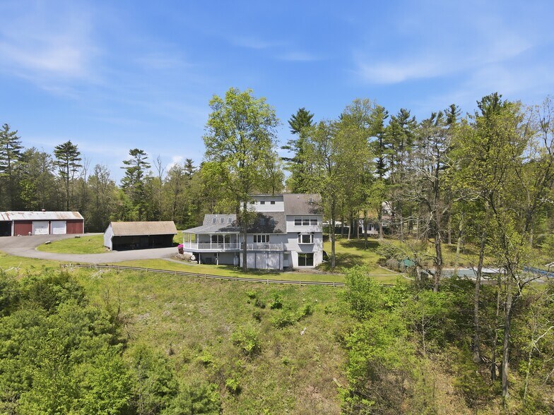 More Photos Of 120 Milford Hill Ln, Milford Flex For Sale