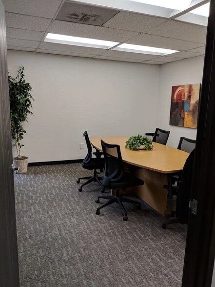 More Photos Of 1802 W 4th St, Tempe Manufacturing For Lease