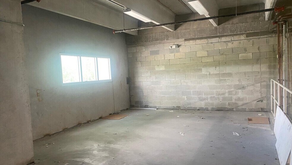 More Photos Of 1835 NW 112th Ave, Miami Warehouse For Lease