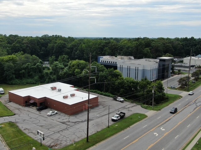 More Photos Of 1744 Westchester Dr, High Point Health Club For Lease