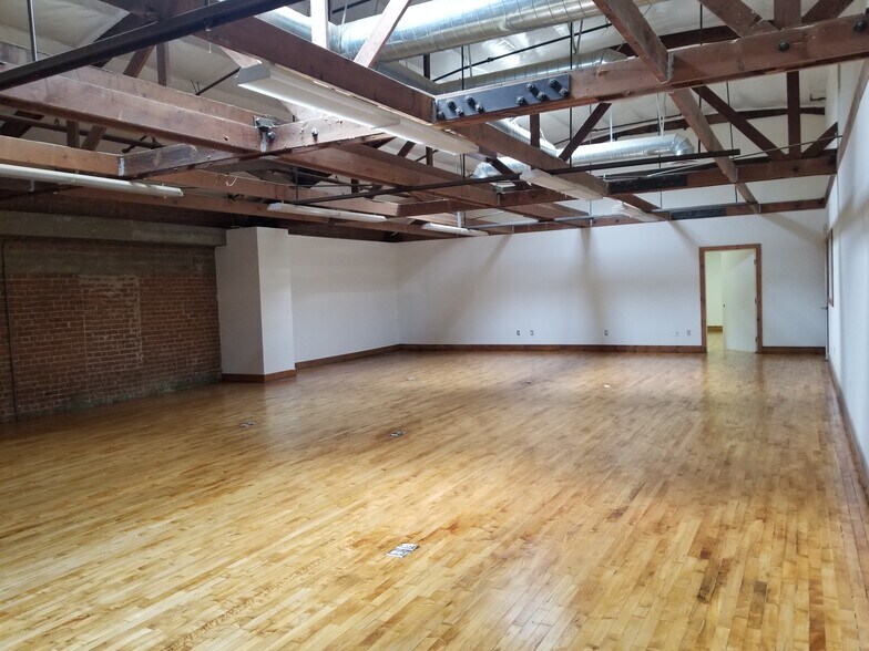 More Photos Of 1800 Essex St, Los Angeles Office Residential For Lease