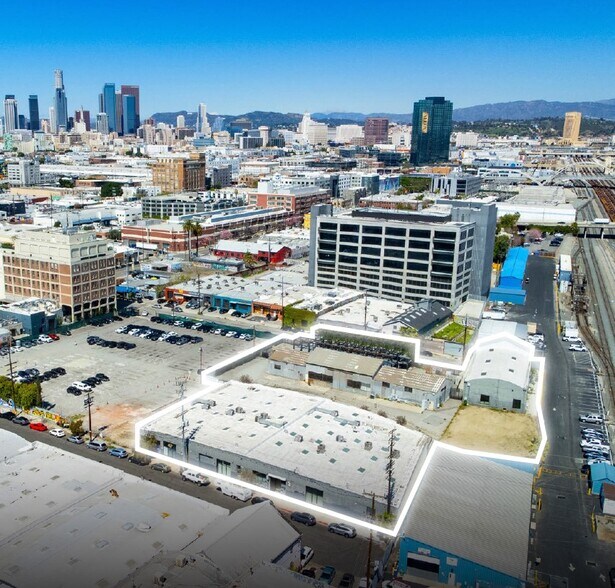 Primary Photo Of 2159 Bay St, Los Angeles Unknown For Lease