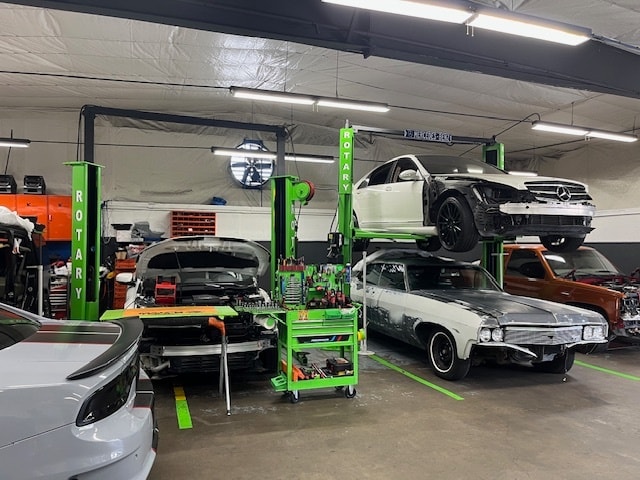 More Photos Of 265 Merchants Dr, Dallas Auto Repair For Sale