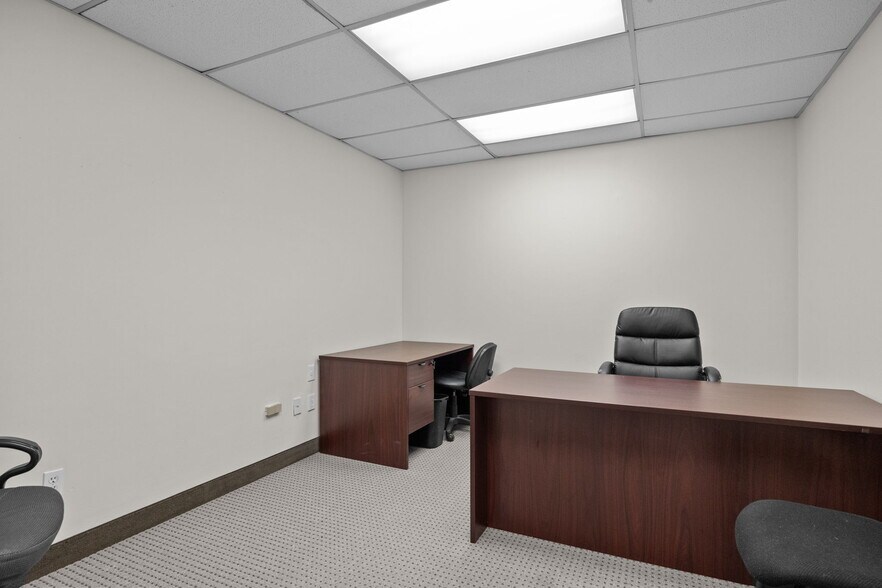 More Photos Of 1410 Hooper Ave, Toms River Office For Lease