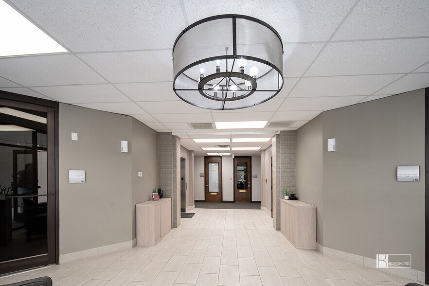 More Photos Of 3530 Forest Ln, Dallas Office For Lease