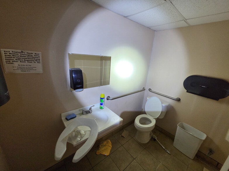 More Photos Of 3833 US-220, Jackson Springs General Retail For Sale