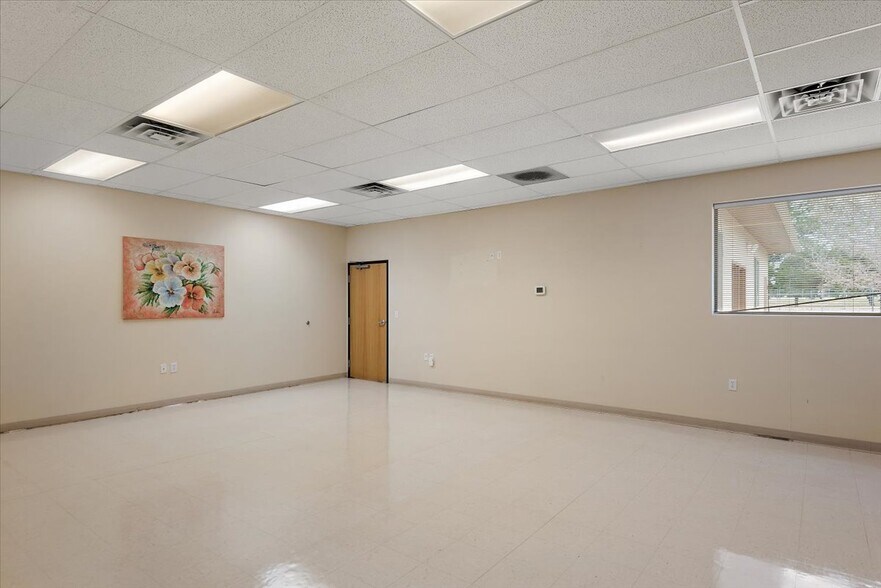 More Photos Of 105 Lehigh Ave, Pueblo Office Residential For Sale