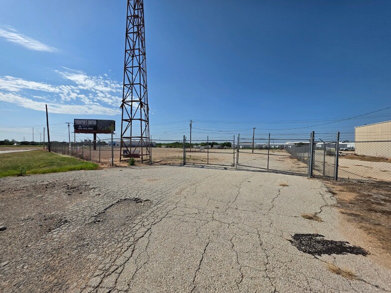 More Photos Of 4901 S Danville Dr, Abilene Land For Lease