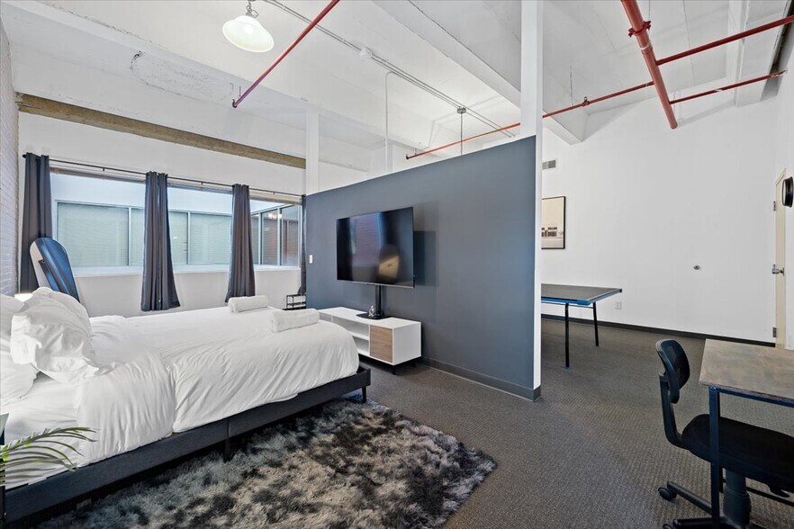 More Photos Of 128 N 8th St, Allentown Warehouse For Sale