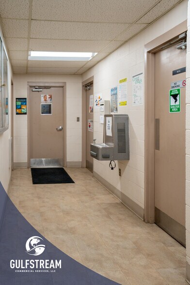 More Photos Of 5630 Airline Rd, Henderson Manufacturing For Lease