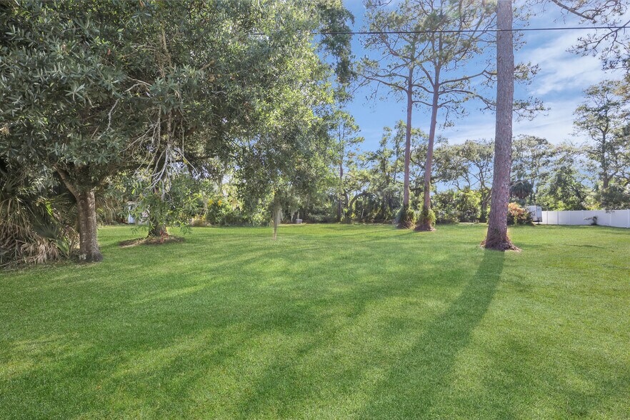 More Photos Of 106-108 Lewis Ave, Tybee Island Land For Sale