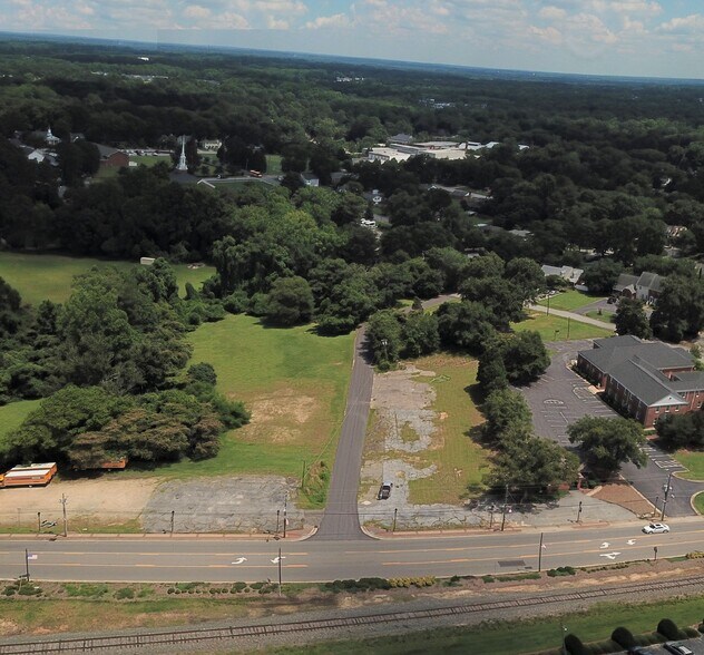 More Photos Of 420 N Main St, Fuquay Varina Land For Sale