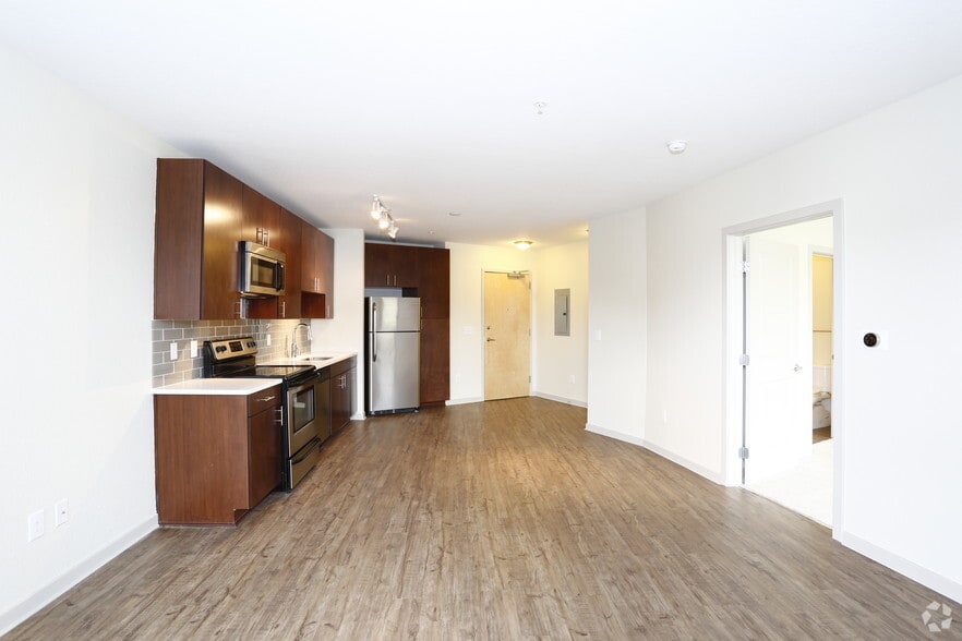 More Photos Of 2424-2434 W Caithness Pl, Denver Apartments For Lease